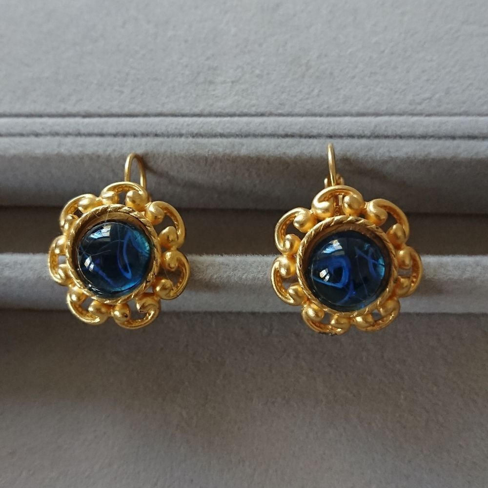 Vintage Cabochon Huggie style Blue and Gold Round Chunky Earrings